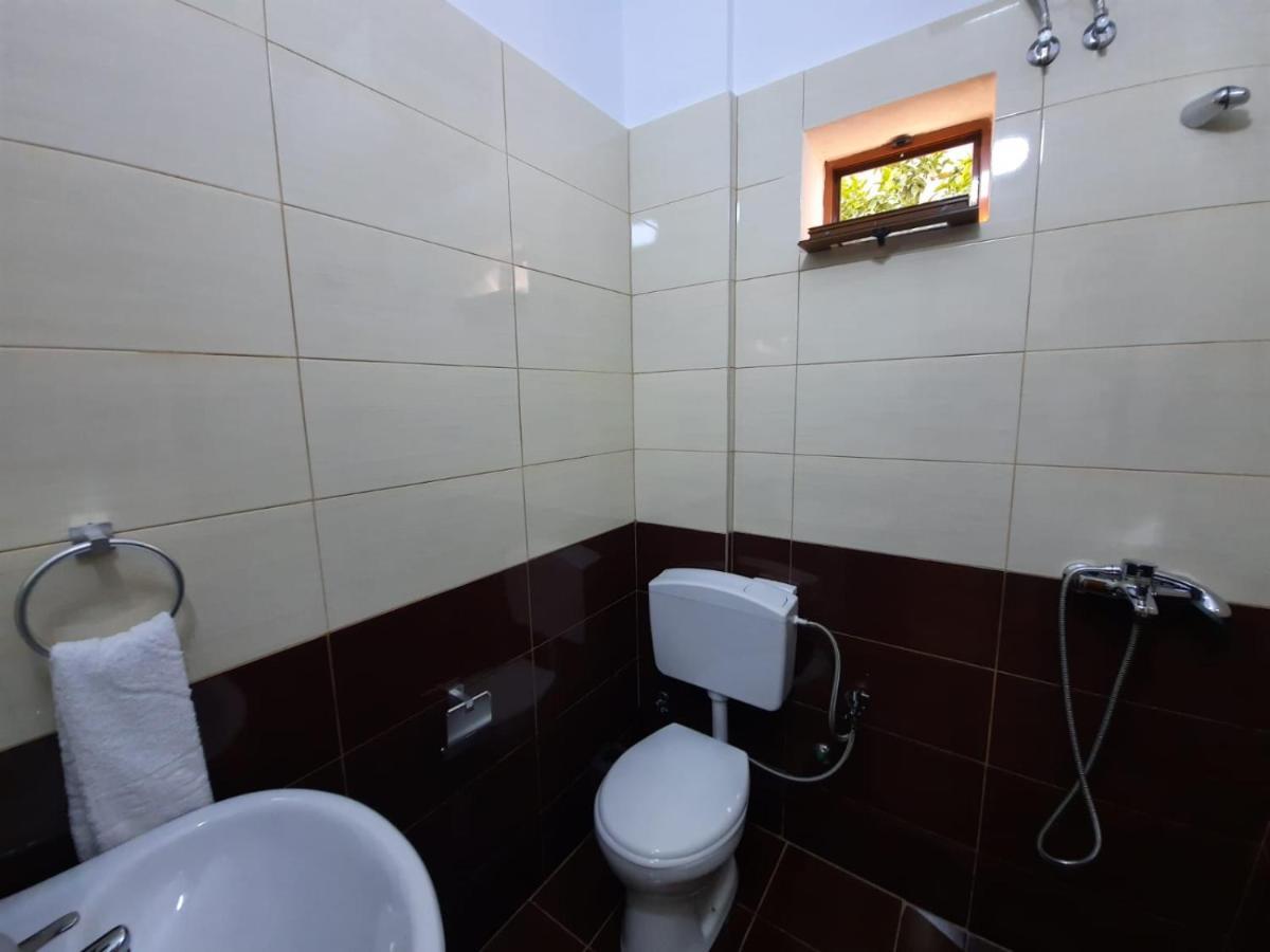 Villa 53 Tirana Exterior photo