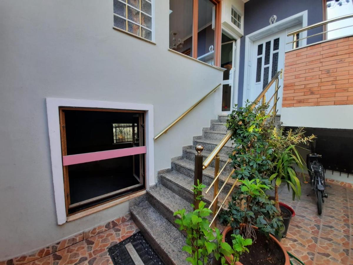 Villa 53 Tirana Exterior photo